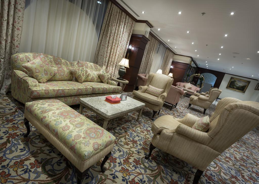 Hawthorn Suites By Wyndham אל חובר מראה חיצוני תמונה