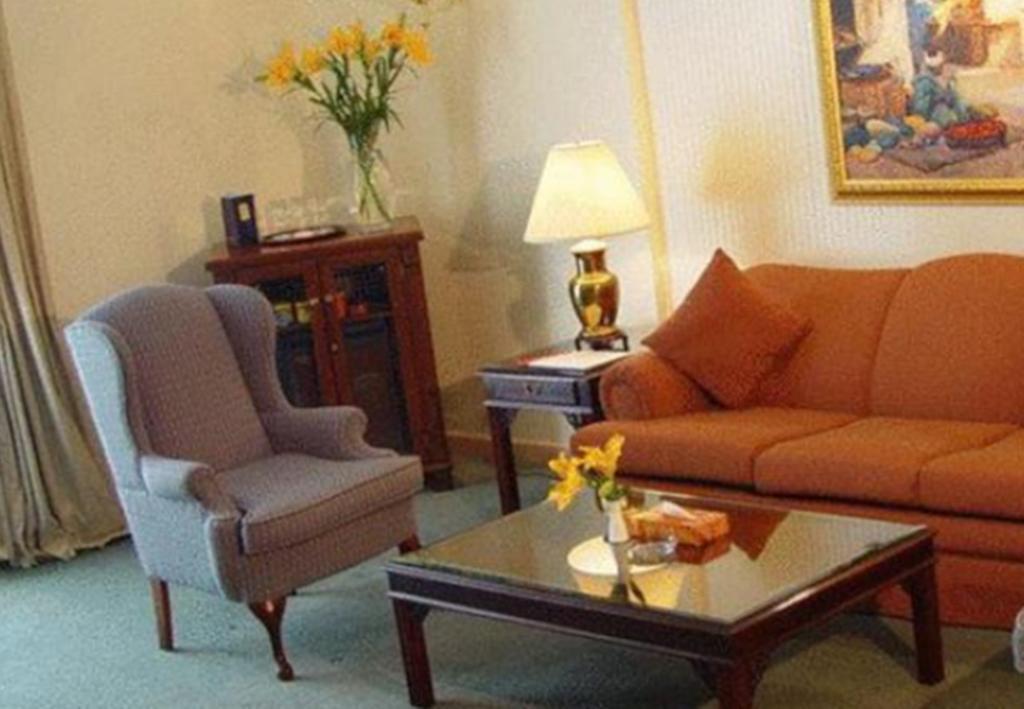 Hawthorn Suites By Wyndham אל חובר מראה חיצוני תמונה