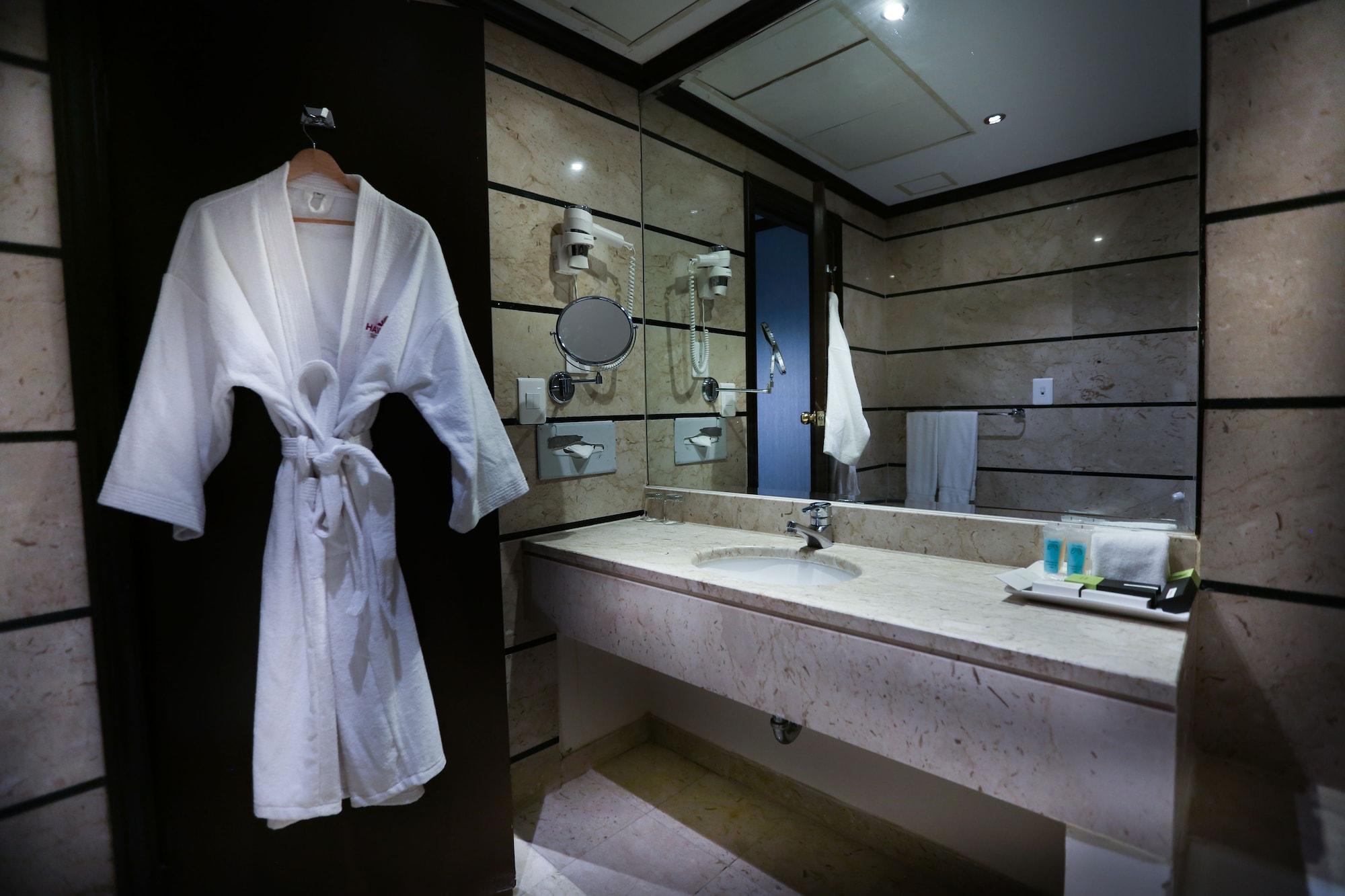 Hawthorn Suites By Wyndham אל חובר מראה חיצוני תמונה
