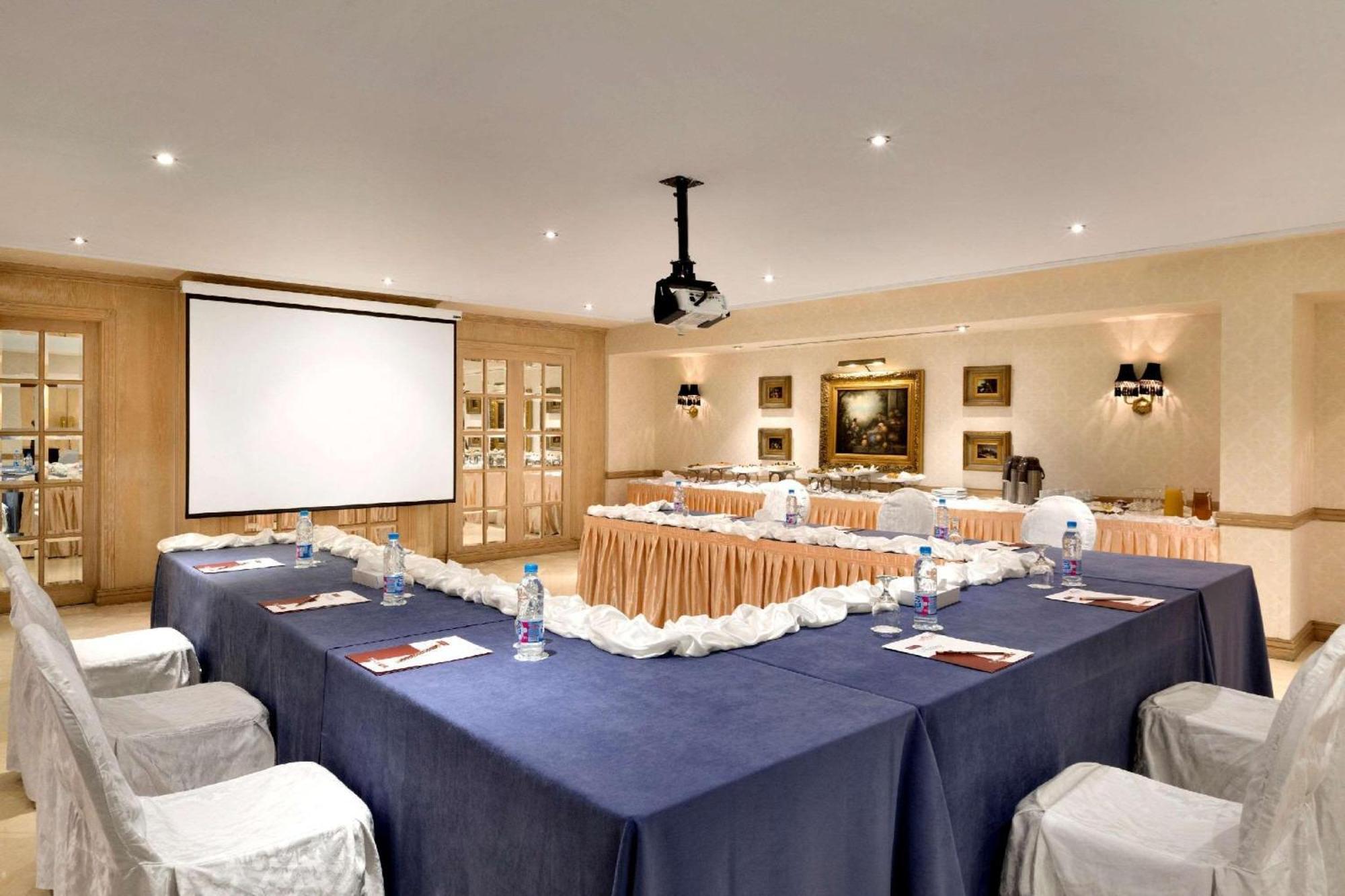 Hawthorn Suites By Wyndham אל חובר מראה חיצוני תמונה