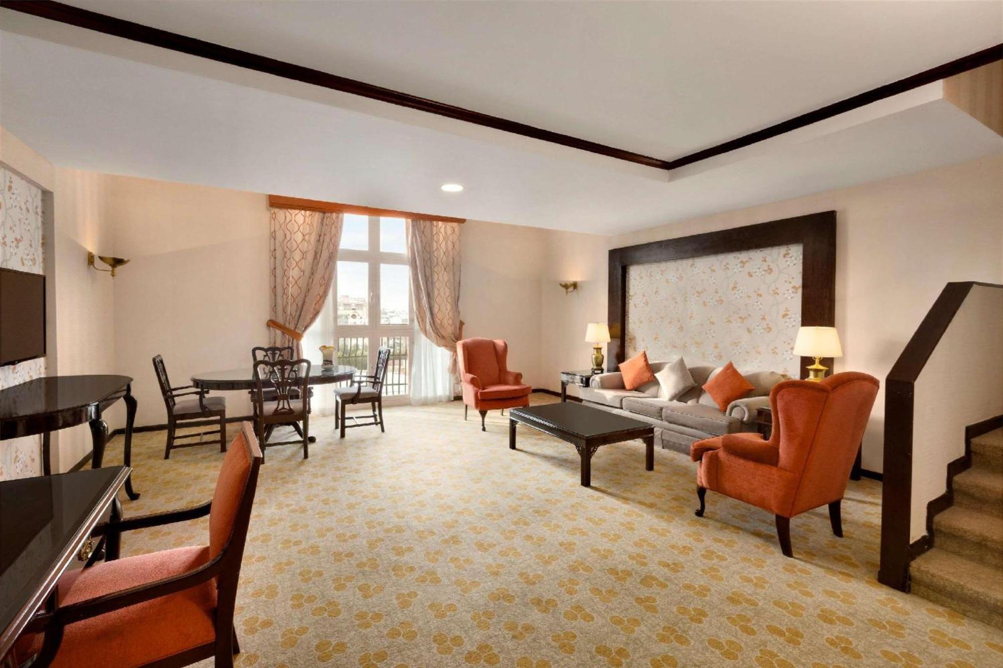 Hawthorn Suites By Wyndham אל חובר מראה חיצוני תמונה
