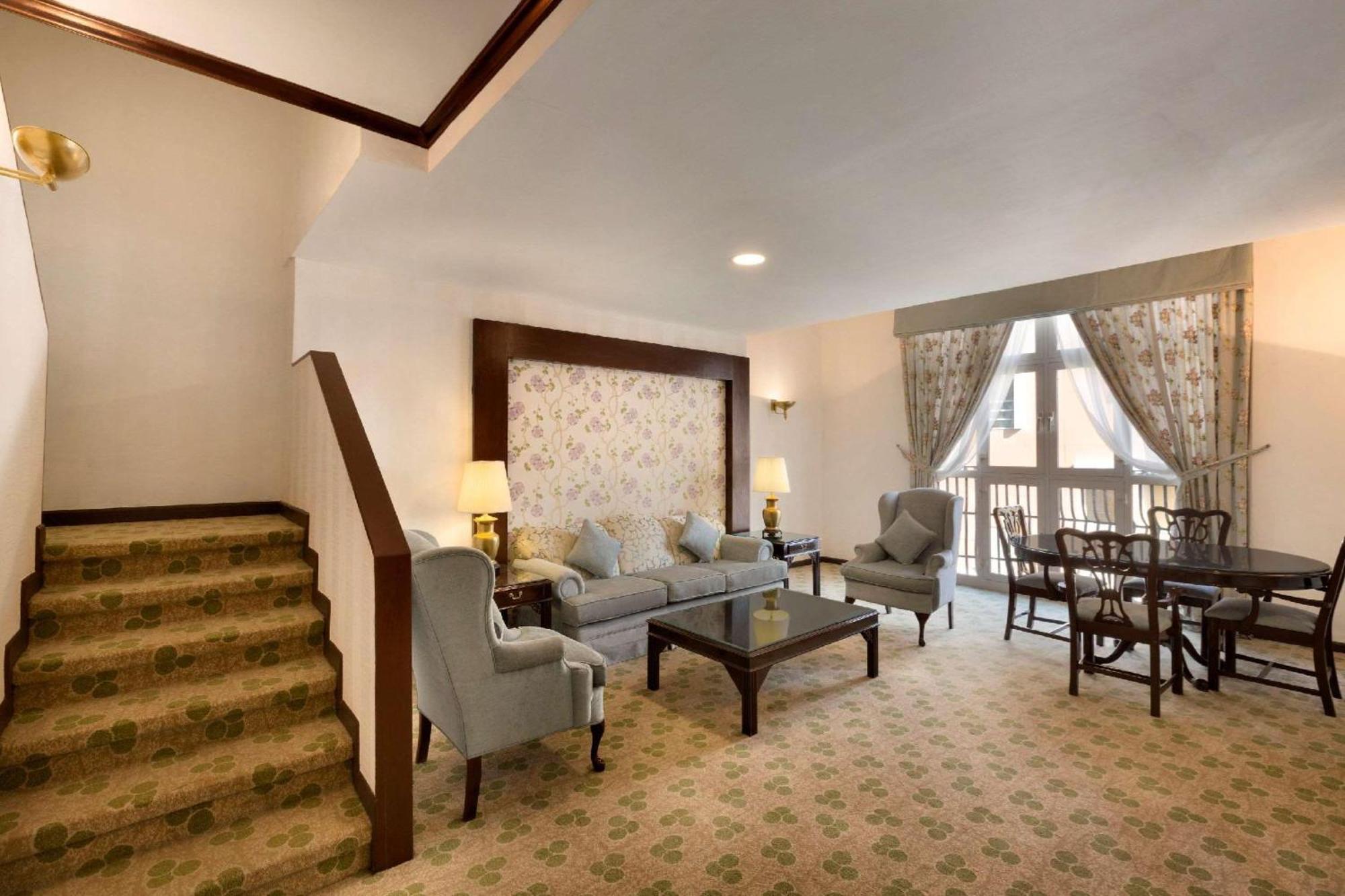 Hawthorn Suites By Wyndham אל חובר מראה חיצוני תמונה