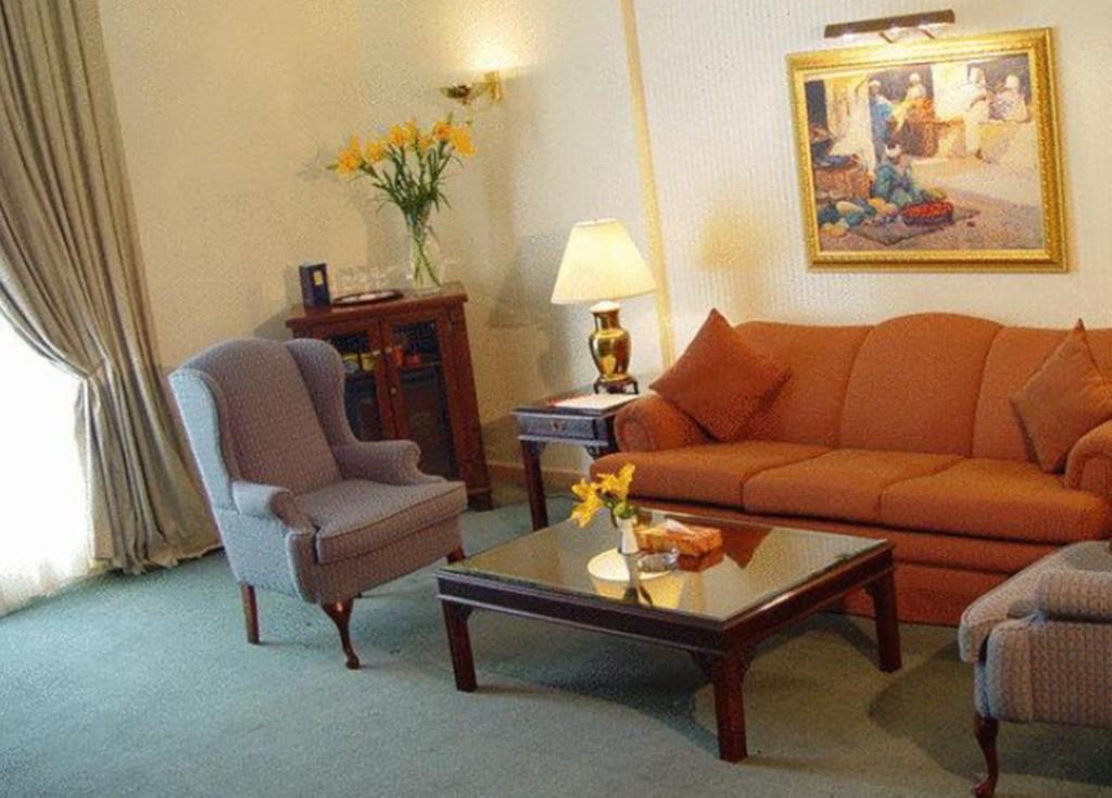 Hawthorn Suites By Wyndham אל חובר מראה חיצוני תמונה