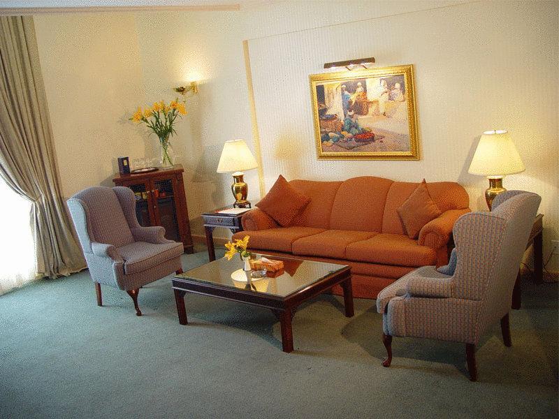 Hawthorn Suites By Wyndham אל חובר מראה חיצוני תמונה